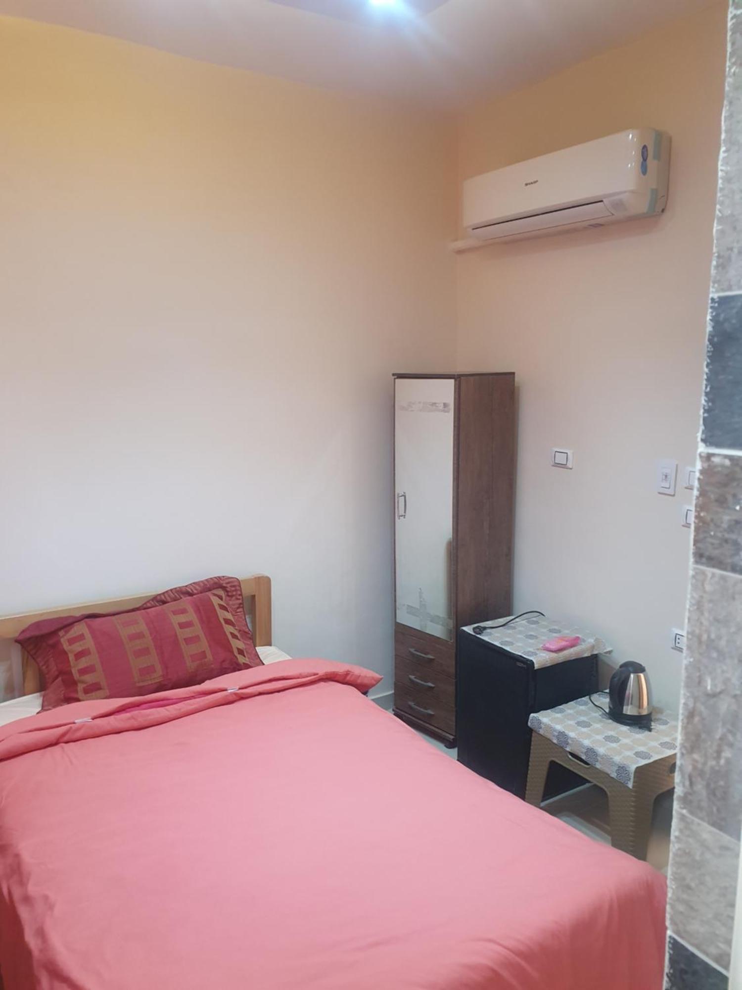 Andy Guest House Pyramids View Kafrat al Jabal Exterior photo
